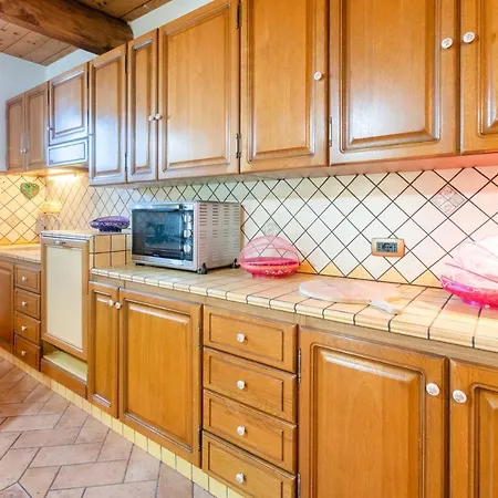 Apartamento Villa Arcobaleno Apartment With Patio & Parking Urbino