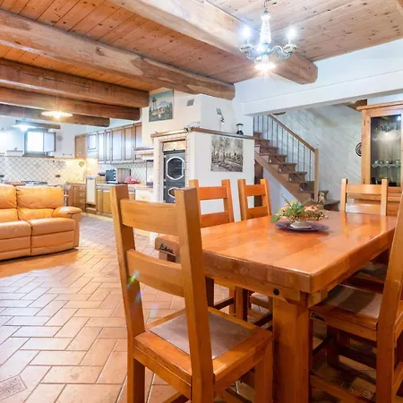 Apartamento Villa Arcobaleno Apartment With Patio & Parking