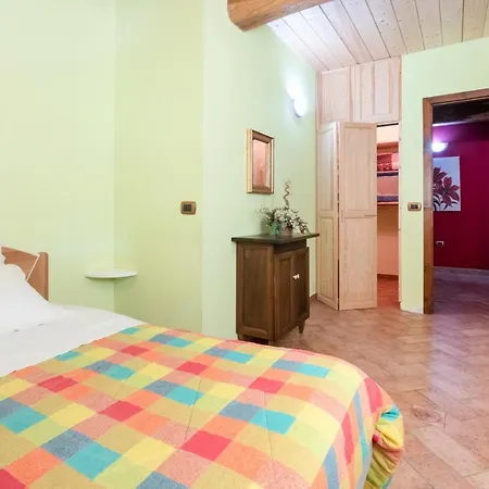 Apartamento Villa Arcobaleno Apartment With Patio & Parking *