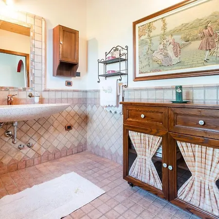Villa Arcobaleno Apartment With Patio & Parking Apartamento