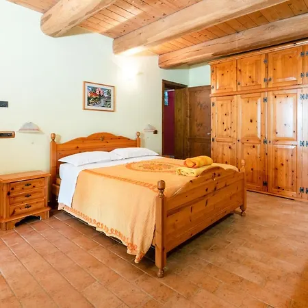 Villa Arcobaleno Apartment With Patio & Parking Apartamento Urbino